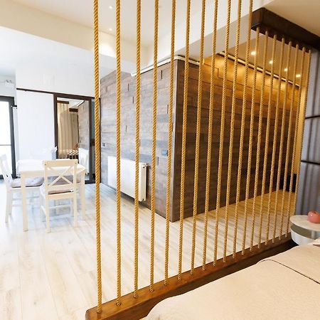Archi S Lounge Apartment กาลาจิ ภายนอก รูปภาพ